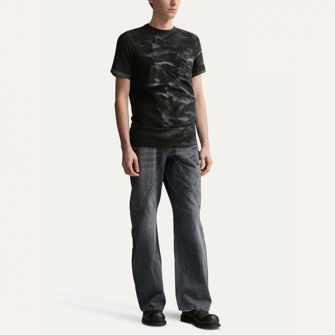 Black lightweight breathable men's sports T-shirt