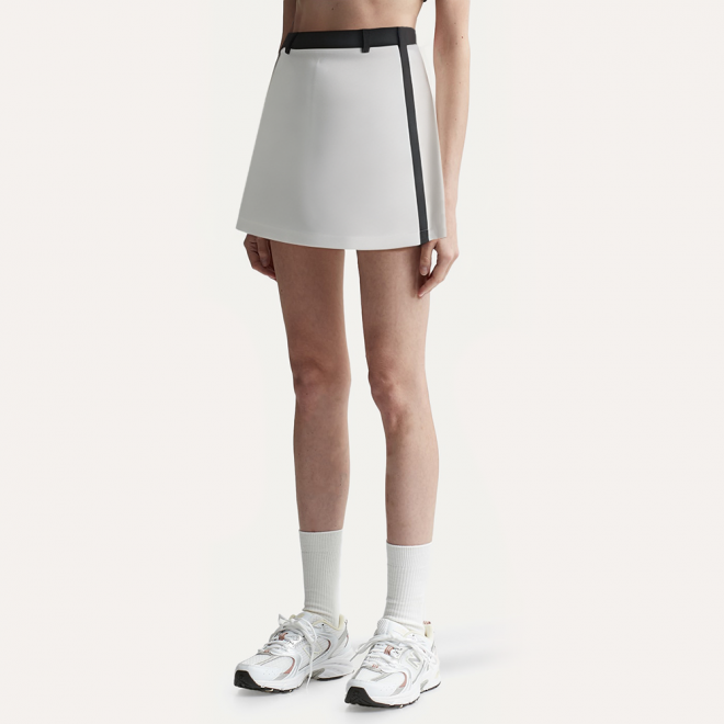 Stitched contrasting color breathable women's short skirt