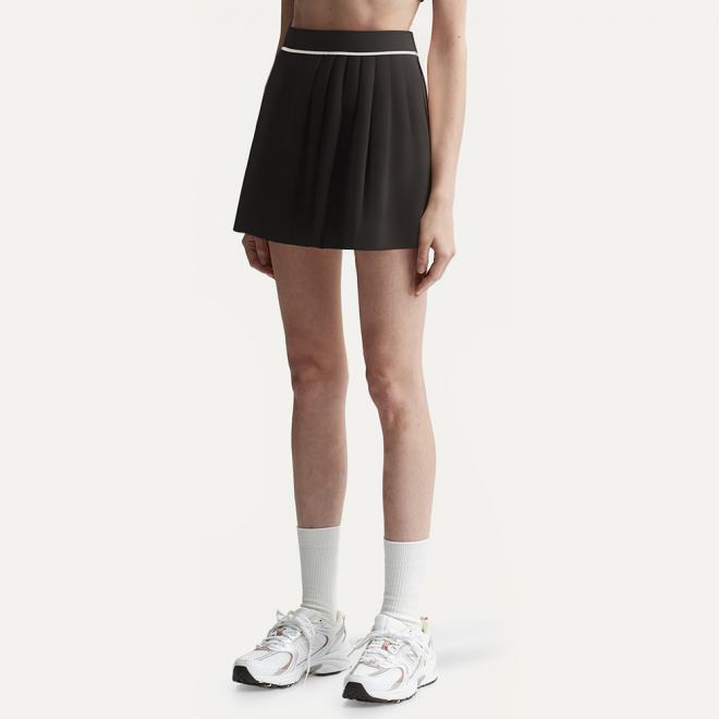 Black slim breathable women's short skirt